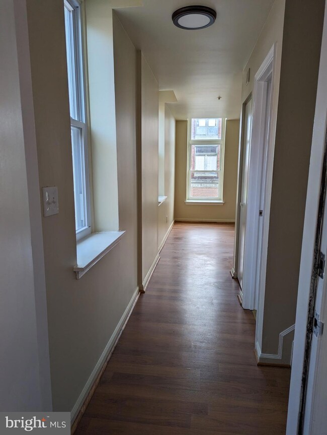 1422 E Baltimore St unit 200, Baltimore, MD 21231 - photo 5