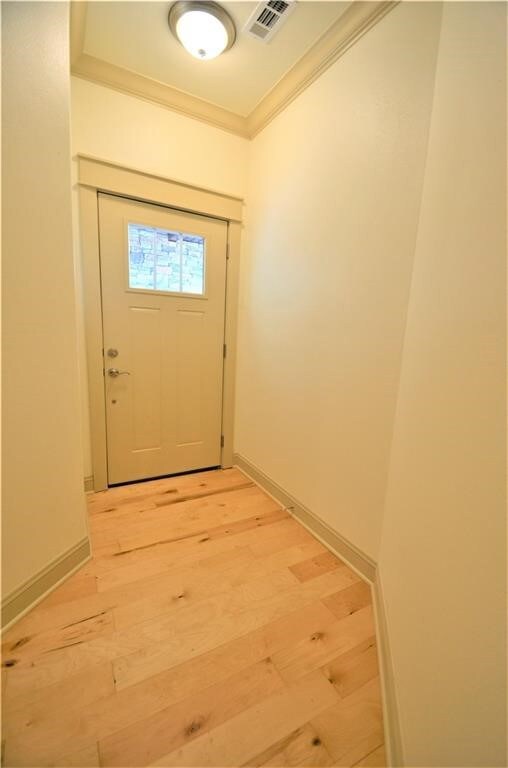 Entryway *All photos are sample photos, colors/sel