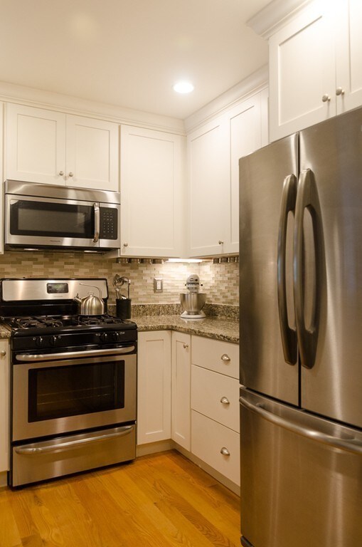 153 Sumner St unit 10, Quincy, MA 02169 - photo 4