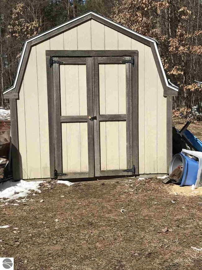 Storage shed