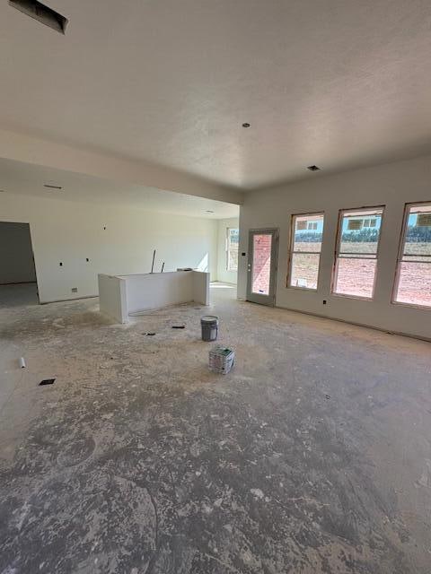 Living/Kitchen