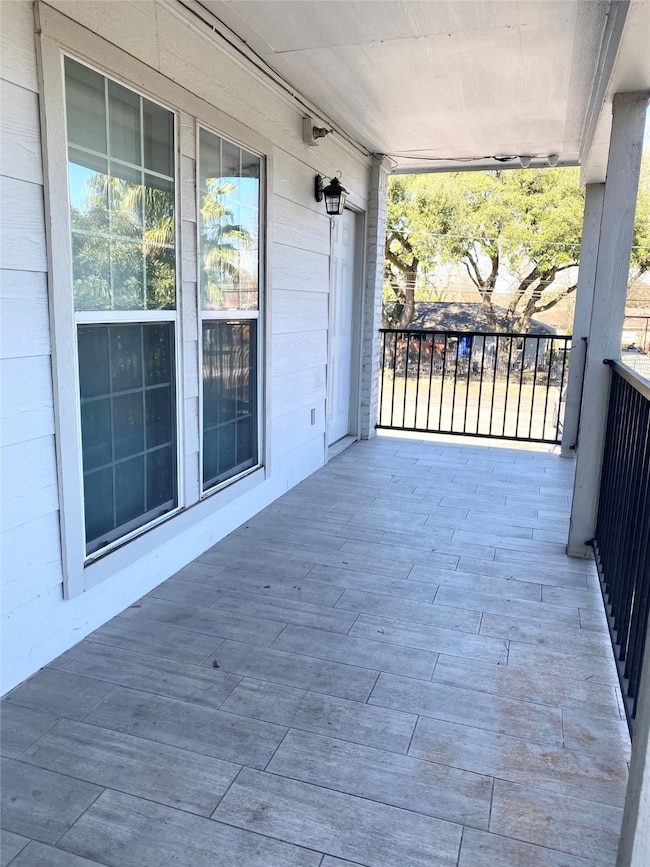 6414 Sloan St unit 5, Houston, TX 77087 - photo 2