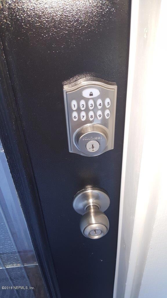 7 Keyless Entry