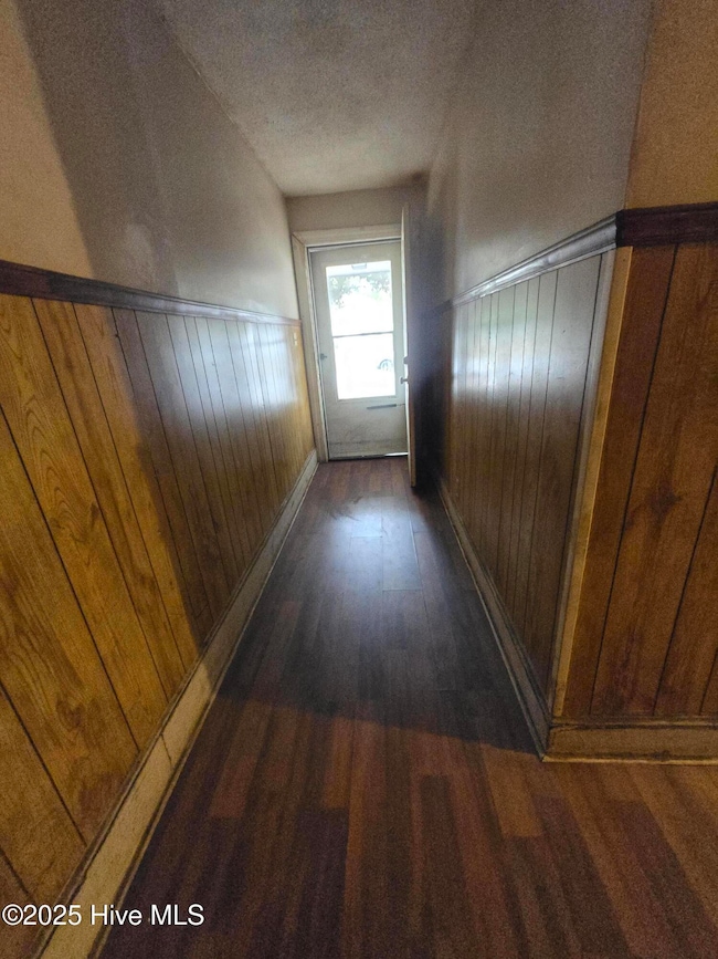 2131 N Village Dr, Greenville, NC 27834 - photo 4