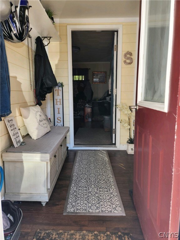 Entry way
