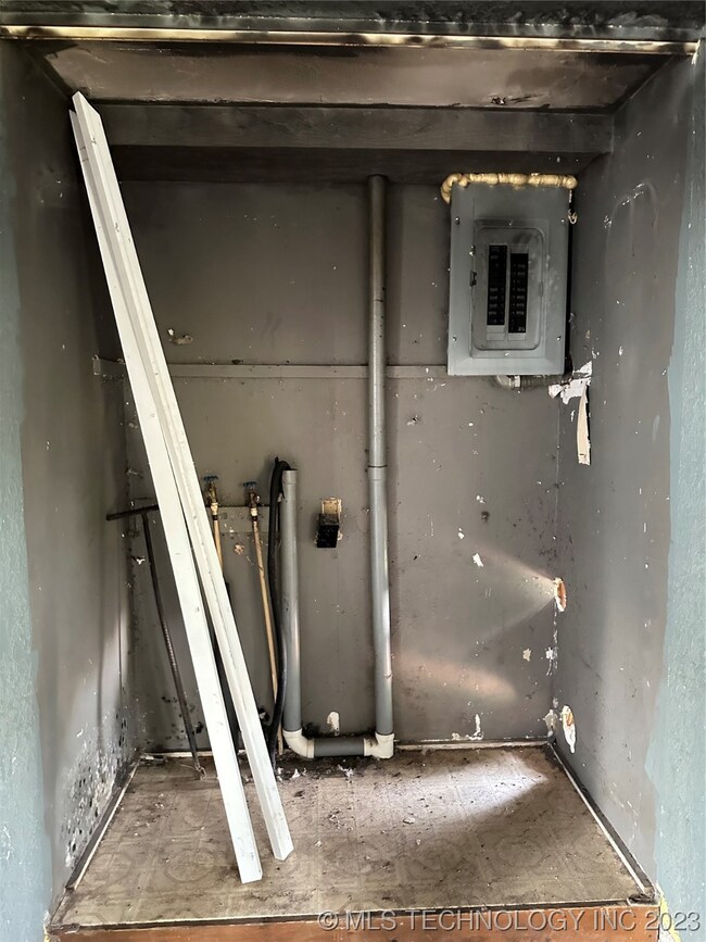 800 W Skelton St, Okmulgee, OK 74447 - photo 4