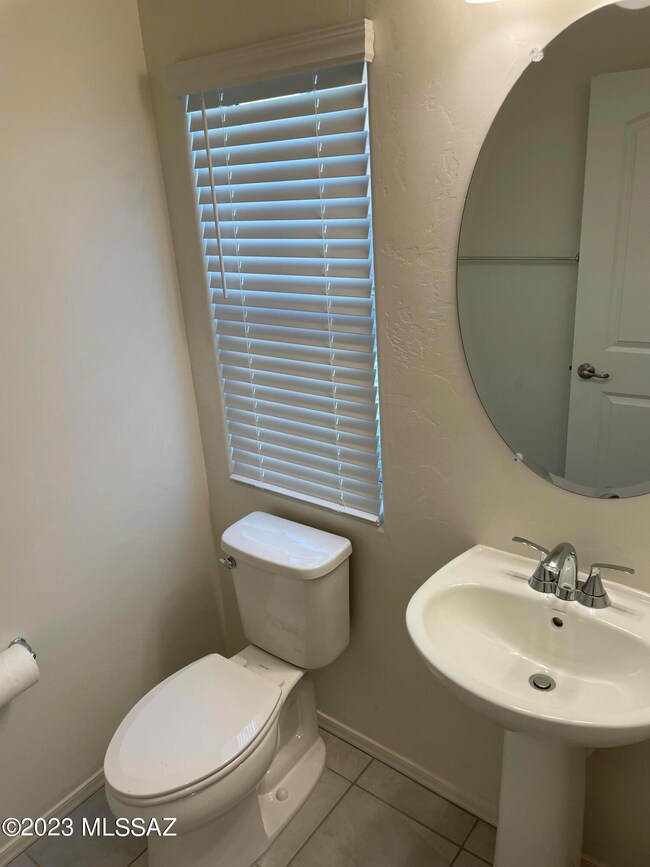 1127 E Cairn St, Tucson, AZ 85719 - photo 7