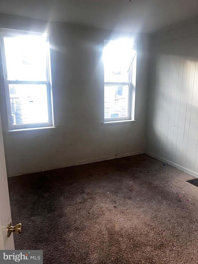 511 N Port St, Baltimore, MD 21205 - photo 7