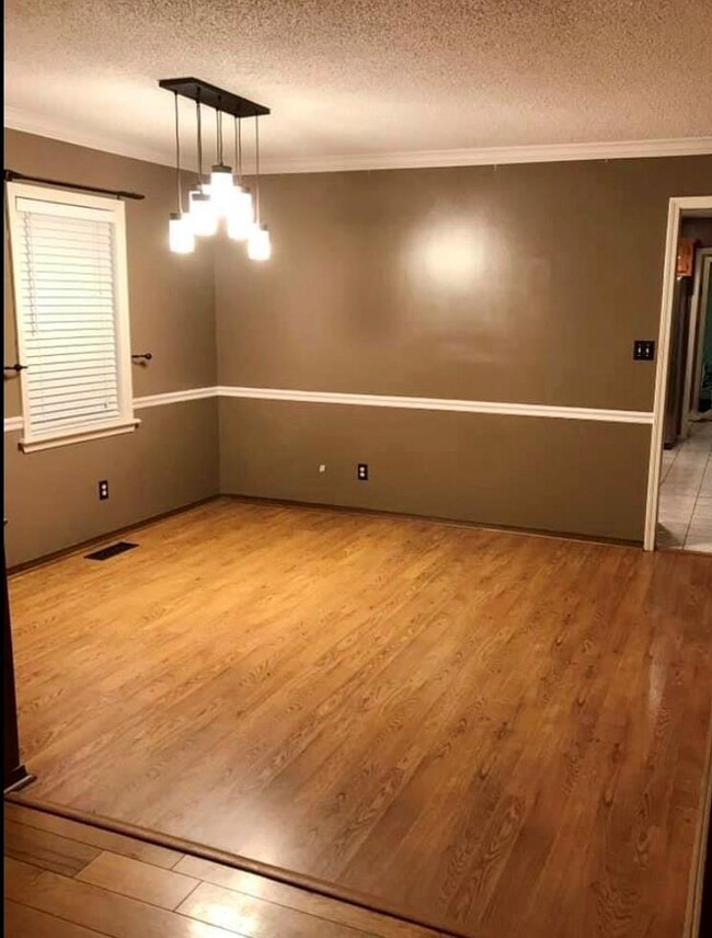 2167 Lacy Dr, Fayetteville, AR 72701 - photo 6