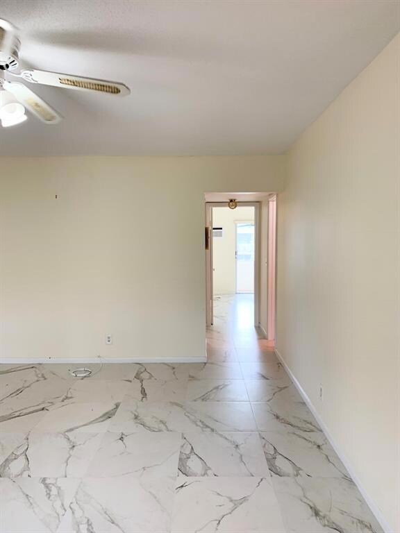 66 Coventry C, West Palm Beach, FL 33417 - photo 3