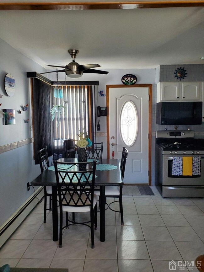 82 Sycamore St, Carteret, NJ 07008 - photo 7