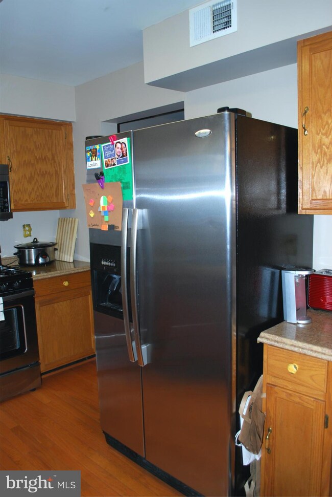 809 Reedworth Ct, Capitol Heights, MD 20743 - photo 7