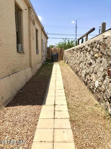 2813 Memphis Ave, El Paso, TX 79930 - photo 2