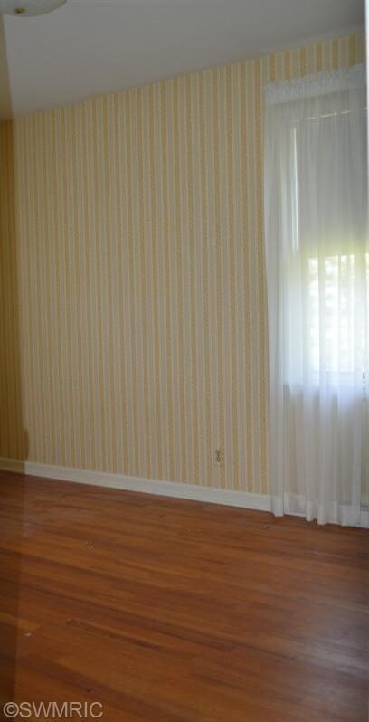 266 Ridgewood Ct, Ionia, MI 48846 - photo 7