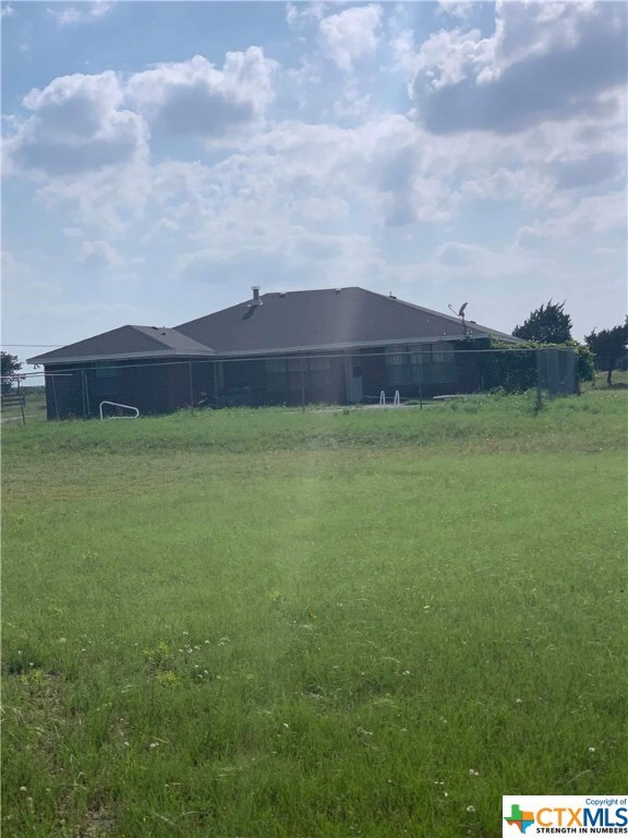 942 Wedgewood Dr, Copperas Cove, TX 76522 - photo 2