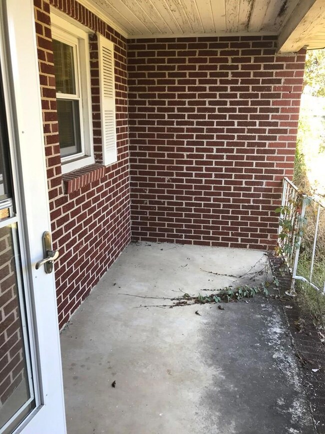 508 S Woolfork Ave, Donalsonville, GA 39845 - photo 5