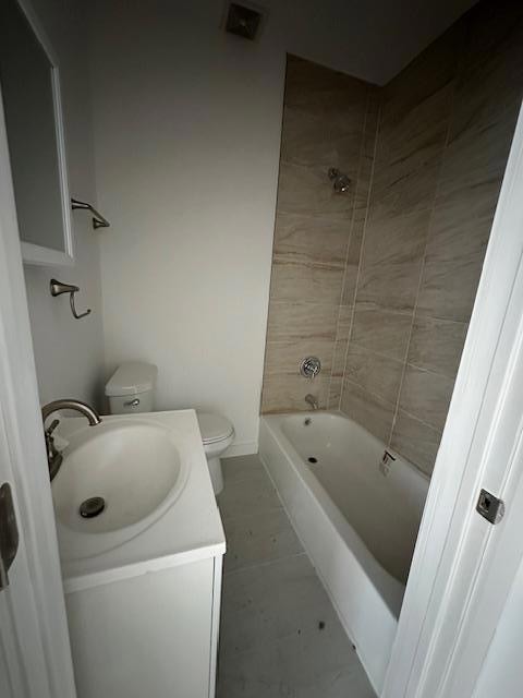 548 Main St unit 2, Stroudsburg, PA 18360 - photo 4