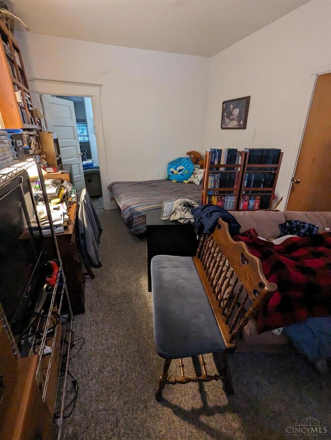 6808 Vine St, Cincinnati, OH 45216 - photo 6