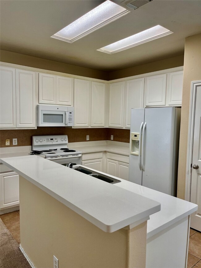 231 N Burberry Park Cir, Spring, TX 77382 - photo 7