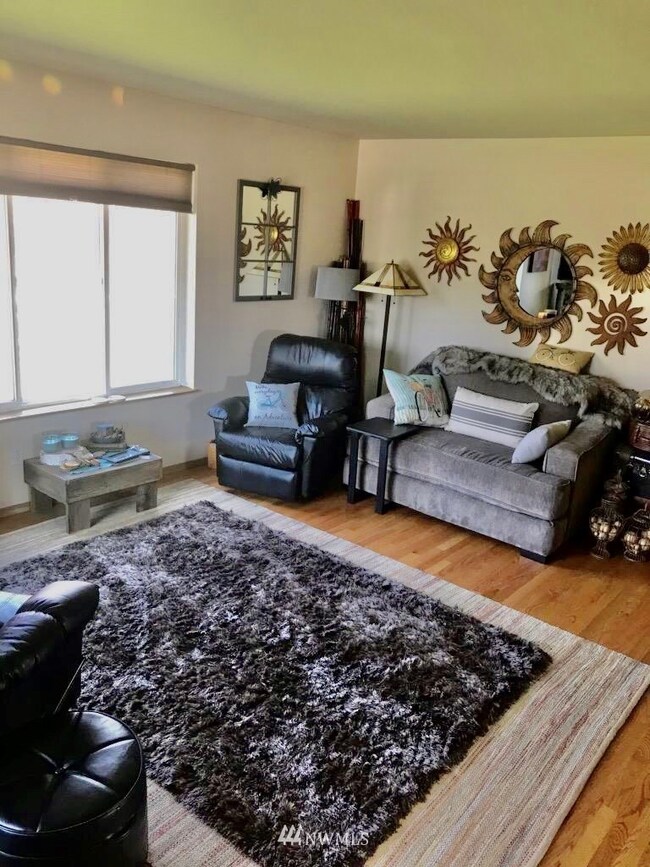 715 N Lyle Ave, East Wenatchee, WA 98802 - photo 6