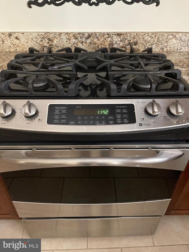 6 Marmaduke Ct, Baldwin, MD 21013 - photo 2