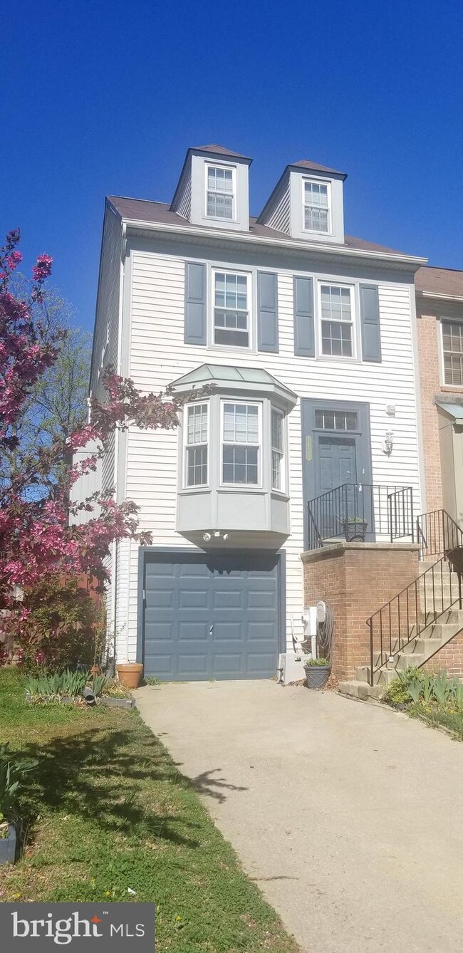 14100 Oakpointe Dr, Laurel, MD 20707 - photo 2