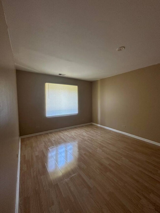 4062 Charleston Rd unit 3W, Matteson, IL 60443 - photo 4