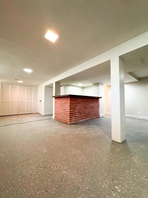 Basement w Bar (and sink)
