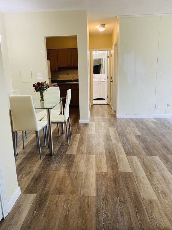 10 Tara Dr unit 4, Weymouth, MA 02188 - photo 3