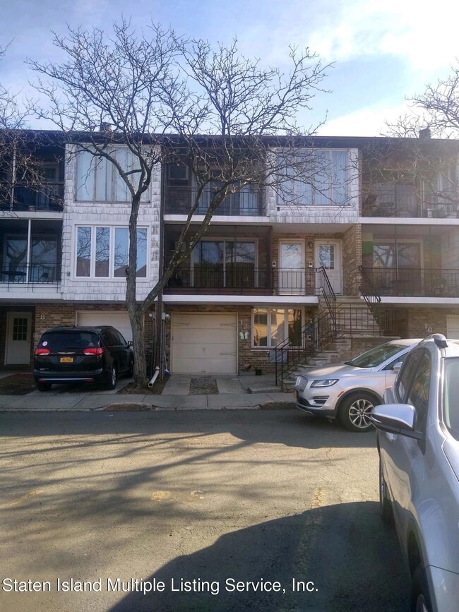 12 Racal Ct unit AG, Staten Island, NY 10314 - photo 2