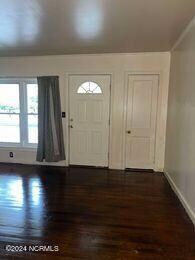 FRONT DOOR/ENTER LIVINGROOM
