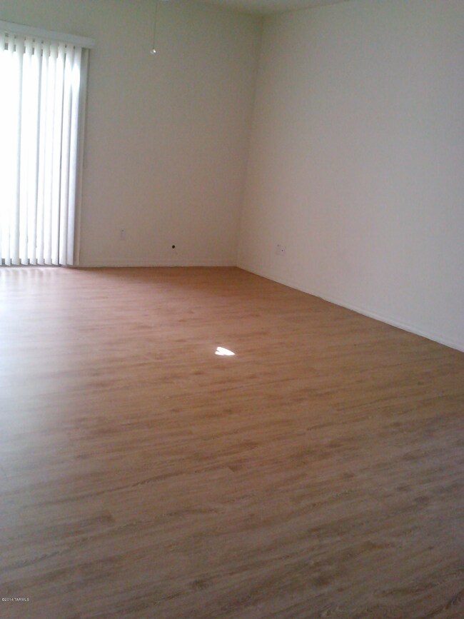 greatroom floor-easy maintenance & comfo