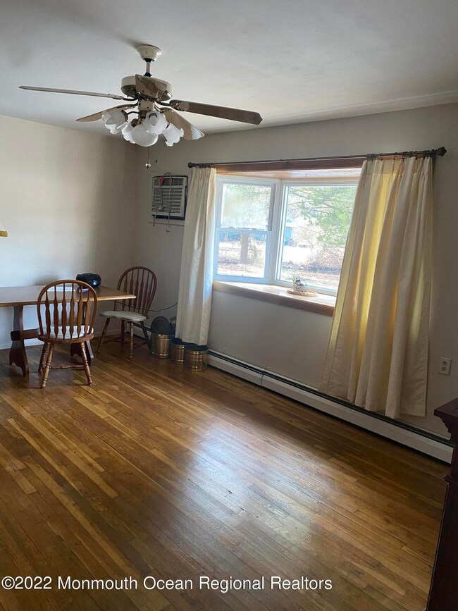 2235 Yorktowne Blvd, Toms River, NJ 08753 - photo 5