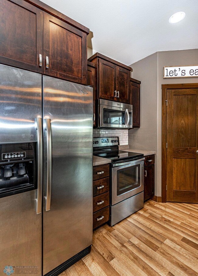 4017 Stainless Appliances