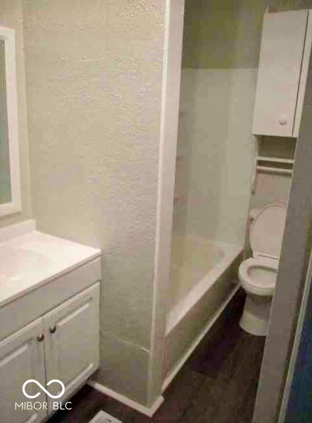 2110 W Mccarty St, Indianapolis, IN 46221 - photo 6