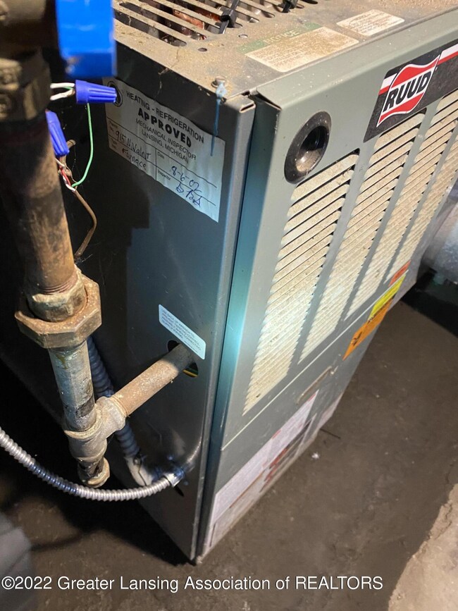 915 N Walnut St, Lansing, MI 48906 - photo 4