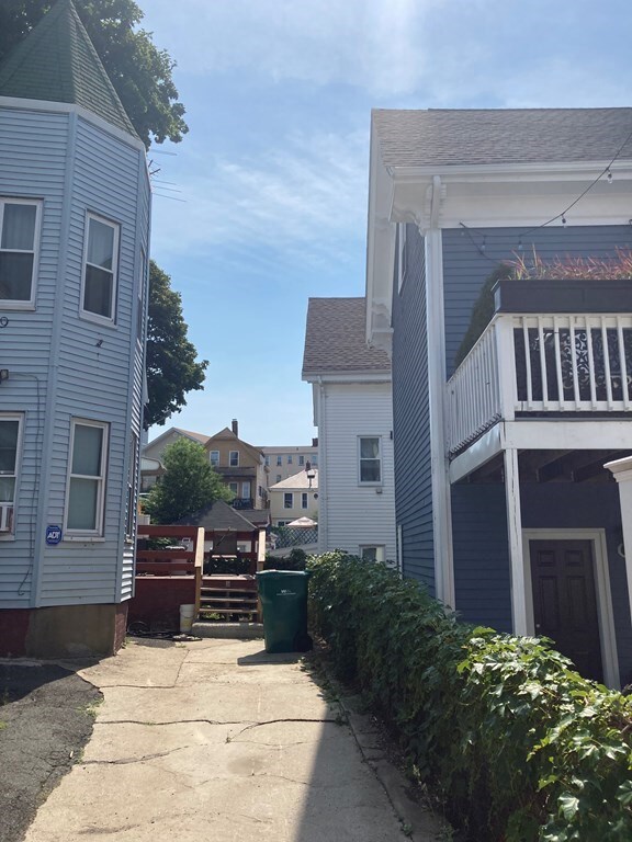 53 Rogers Ave, Lynn, MA 01902 - photo 3