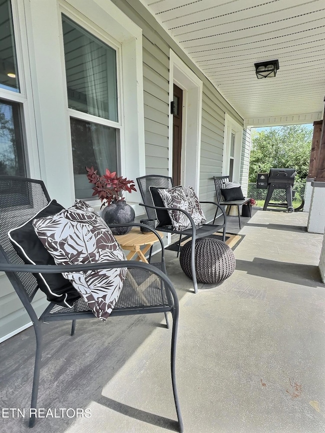 165 Lake Shore Ln, La Follette, TN 37766 - photo 5