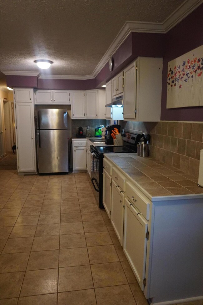 1518 Bell Ridge Rd, Johnson City, TN 37601 - photo 2