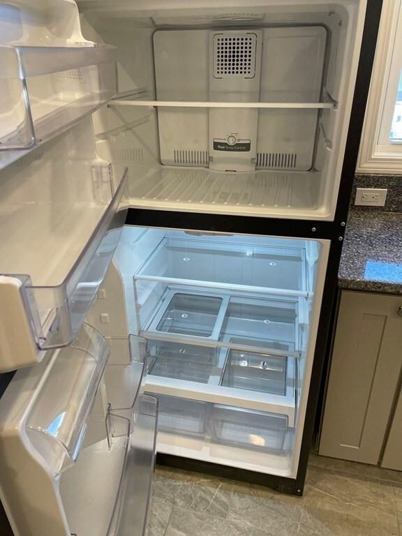 217 Washington St unit 3L, Lynn, MA 01902 - photo 2