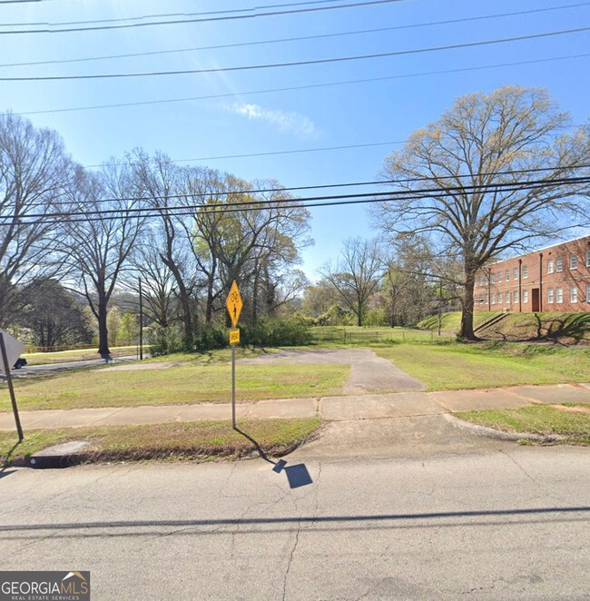 1304 Forrest Ave, Lagrange, GA 30240 - photo 2