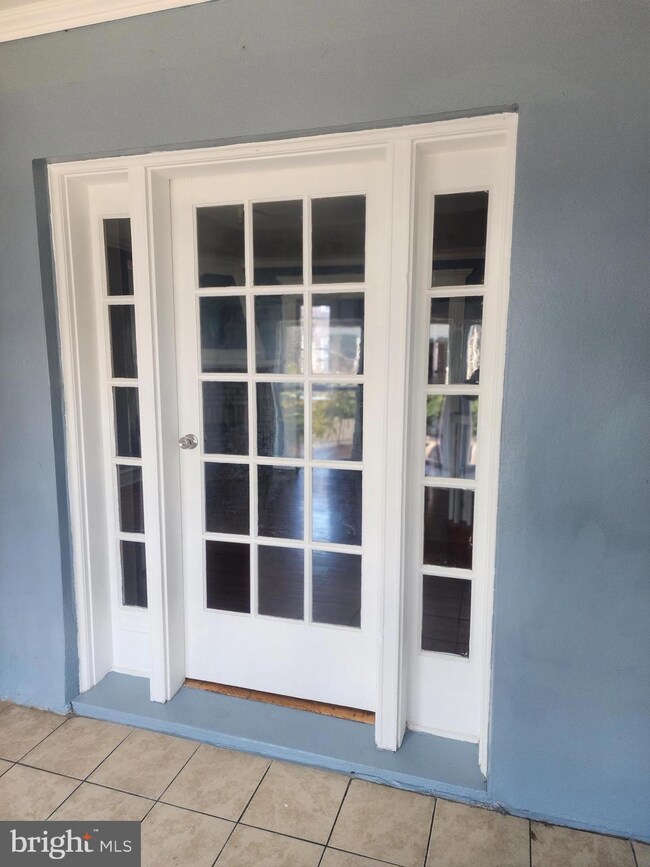 252 Avon Rd, Upper Darby, PA 19082 - photo 4