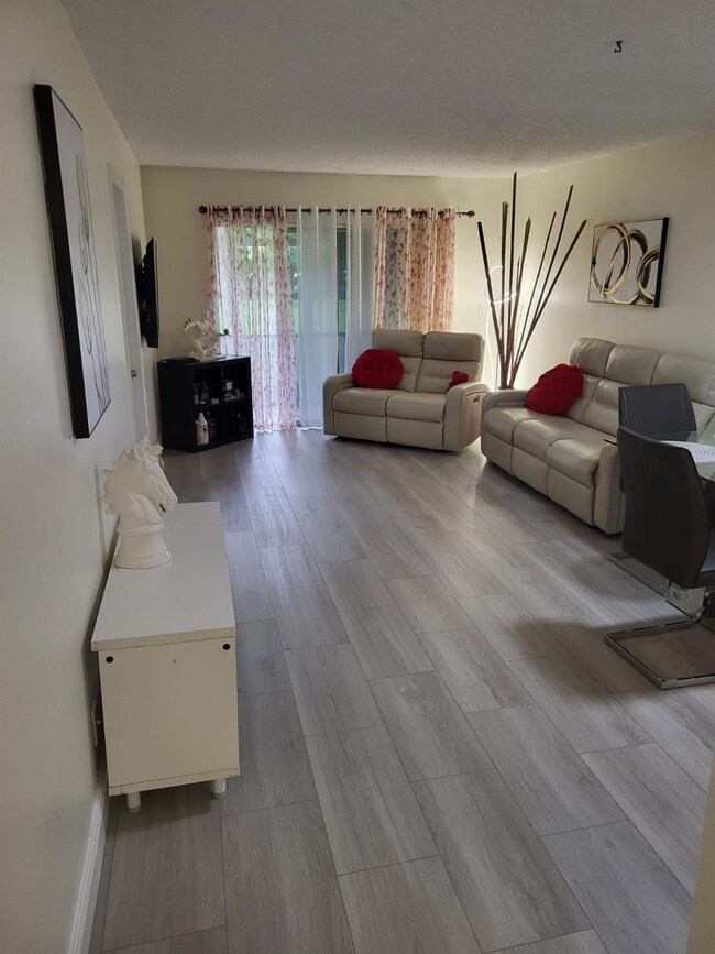 8305 NW 61st St unit C110, Tamarac, FL 33321 - photo 4