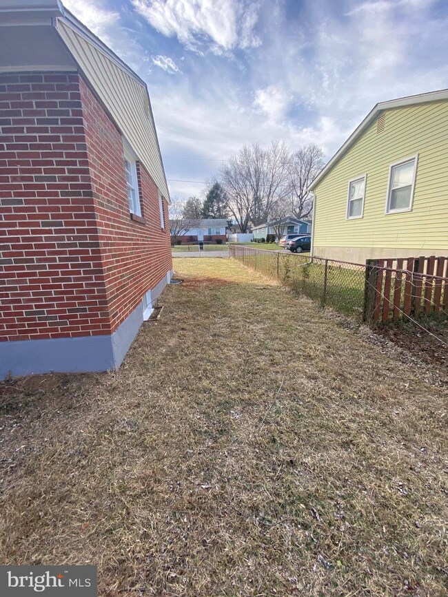 5936 Harford Ave, Gwynn Oak, MD 21207 - photo 6