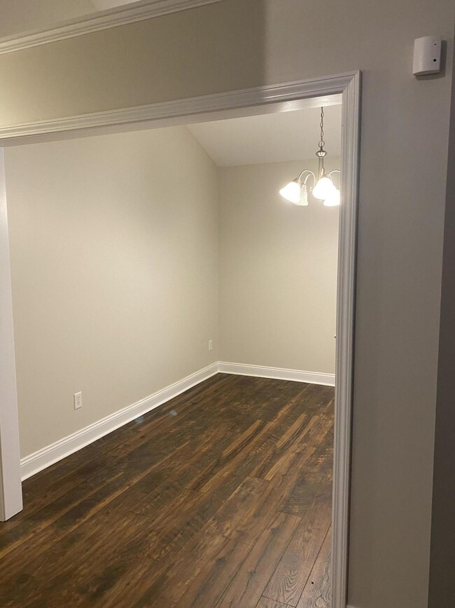 JPEG image 6
