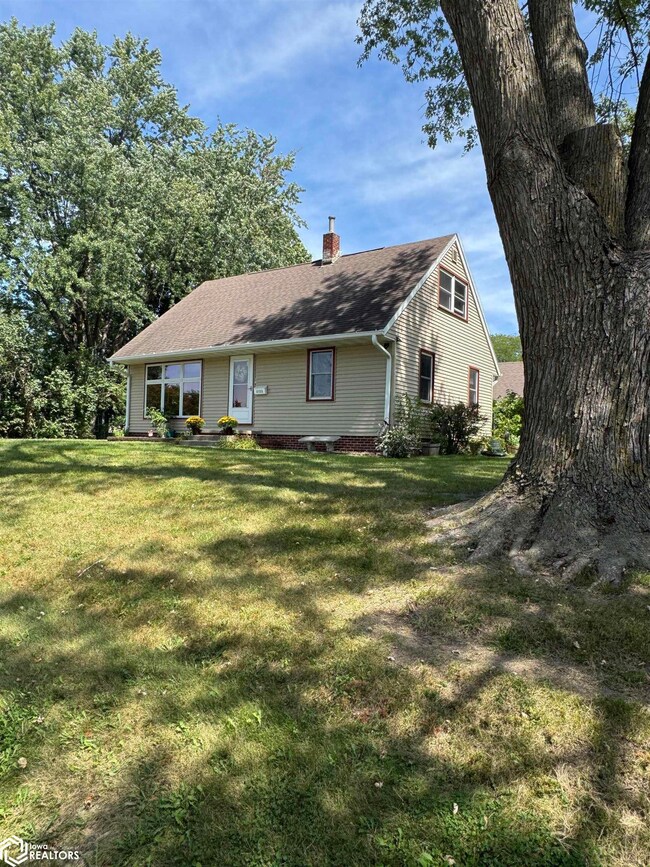 1011 Crest Dr, Creston, IA 50801 - photo 4