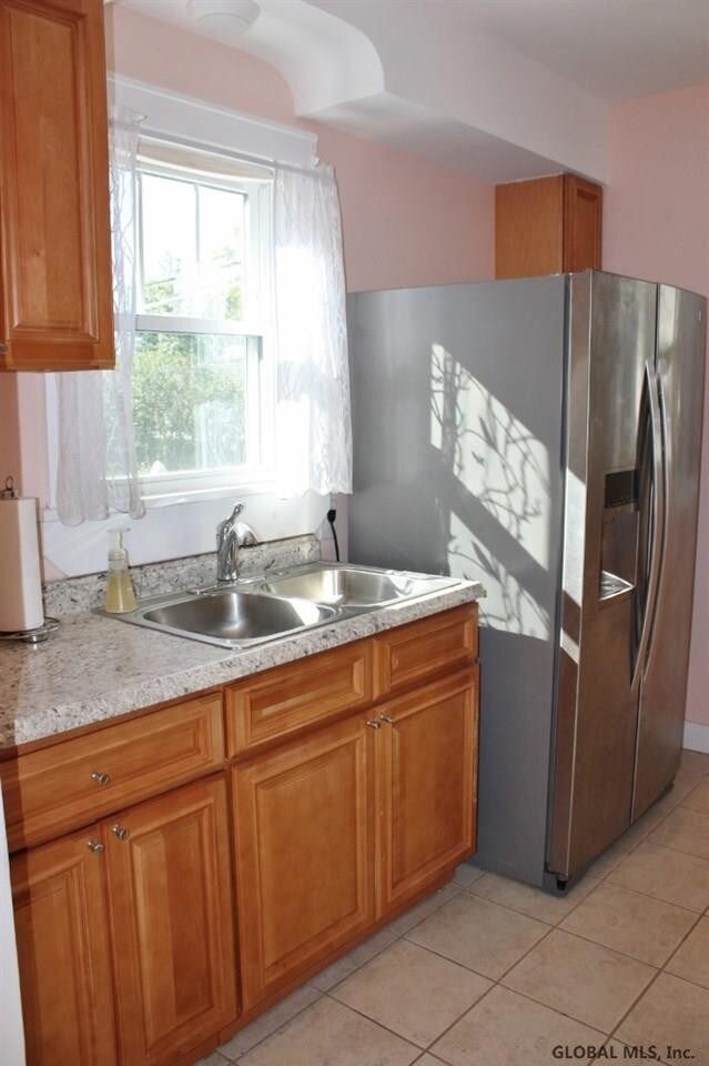 27 Ver Planck St, Albany, NY 12206 - photo 7