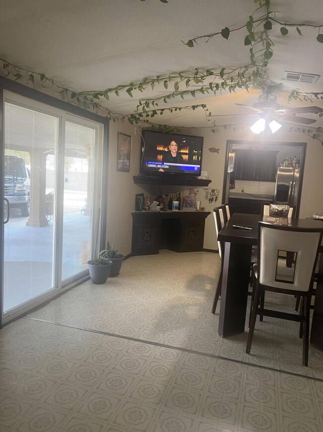 503 Agua Rica, El Paso, TX 79928 - photo 4