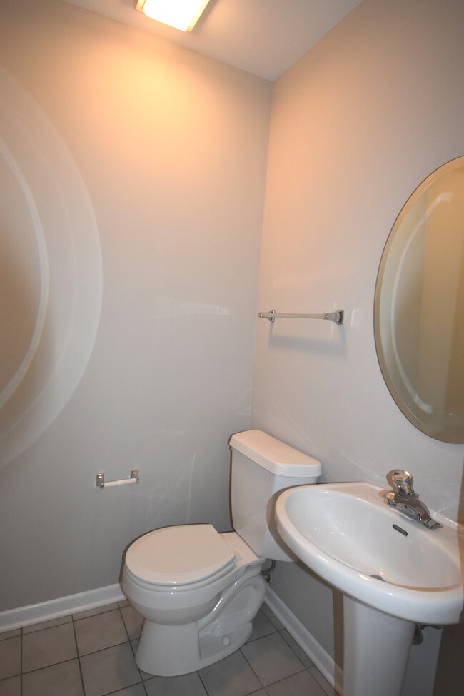 366 Town Place Cir, Buffalo Grove, IL 60089 - photo 2