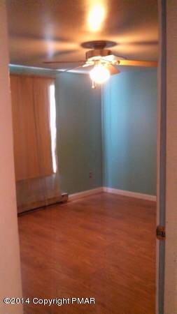 693 Toll Rd, Effort, PA 18330 - photo 5